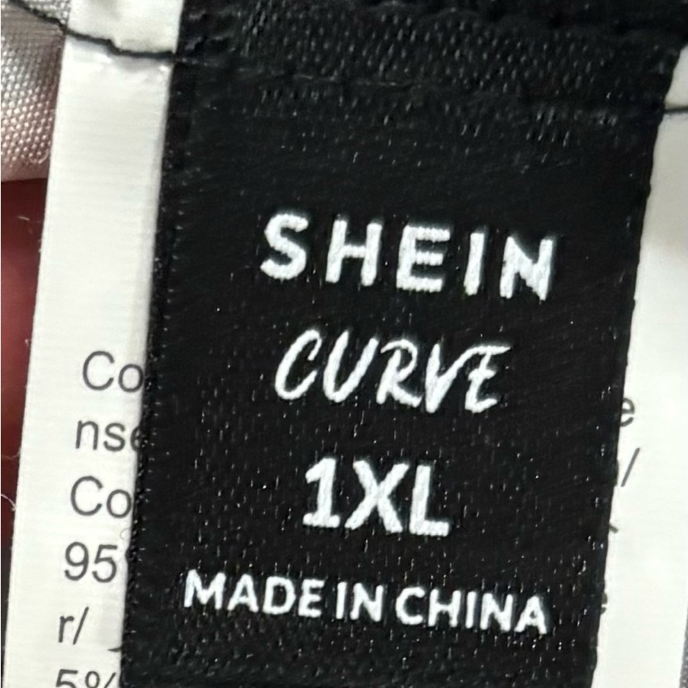 SHEIN Curve 1XL Black Label - Picture 5 of 5